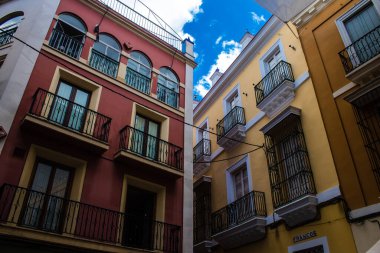 Sevilla, İspanya - 13 Haziran 2023 Sevilla şehir merkezi, sembolik bir şehir ve Endülüs 'ün başkenti..