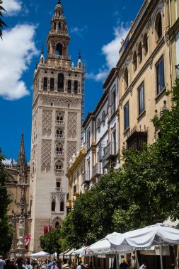 Sevilla, İspanya - 13 Haziran 2023 Sevilla şehir merkezi, sembolik bir şehir ve Endülüs 'ün başkenti..