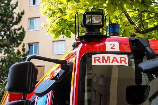 Reims Frankreich Juni 2023 Feuerwehreinsatz Einem Brennenden Gebäude Reims Frankreich — Stockfoto