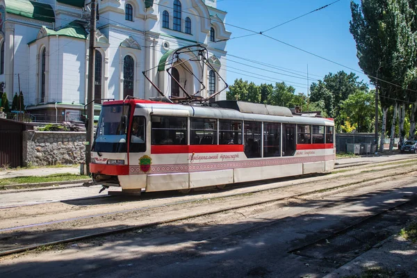 Zaporizhia Ucrania Julio 2023 Tranvía Rodando Por Las Calles Zaporizhia — Foto de Stock