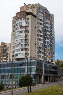 Zaporizhia, Ukrayna - 08 Temmuz 2023 Zaporizhia, Ukrayna 'nın güneydoğusundaki Dinyeper Nehri üzerinde bir kasaba..