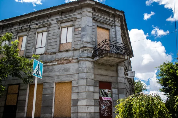Nikopol Ukrajina Července 2023 Poškozené Budovy Nikopolu Ruská Armáda Bombarduje — Stock fotografie