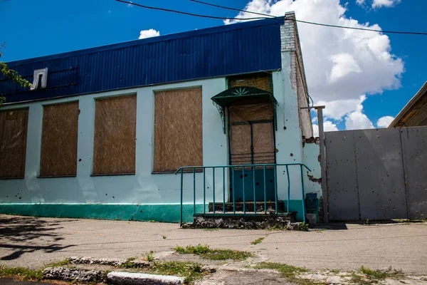 Nikopol Ukraine July 2023 Damaged Buildings Nikopol Russian Army Bombs — Stock Photo, Image