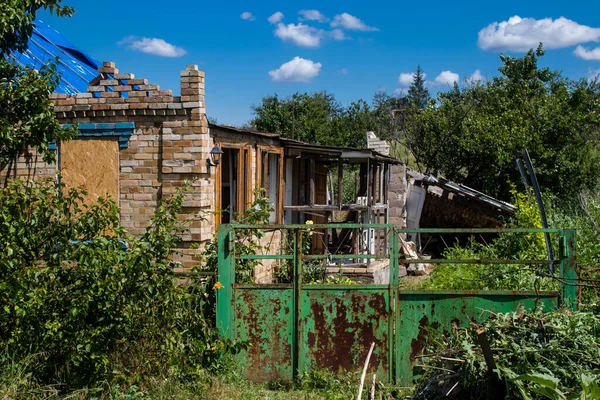 stock image Damaged building located in the town of Kam'yanka. Civilian infrastructures are the privileged target of the Russian army. Russia invaded Ukraine and heavy fighting took place in this area.