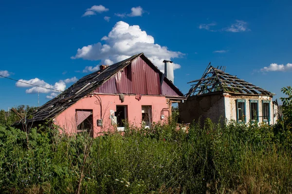 Poškozená Budova Městě Kam Yanka Civilní Infrastruktura Privilegovaným Cílem Ruské — Stock fotografie