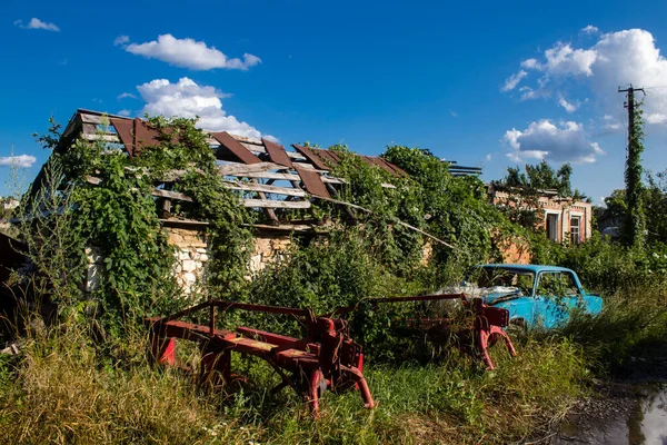 位于Kam Yanka镇的被毁建筑 民用基础设施是俄罗斯军队的特权目标 俄罗斯入侵乌克兰 在这个地区发生了激烈的战斗 — 图库照片