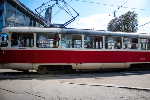 Kyiv Ukraine August 2023 Tram Rolling Downtown Kyiv People Use — Stock Photo, Image