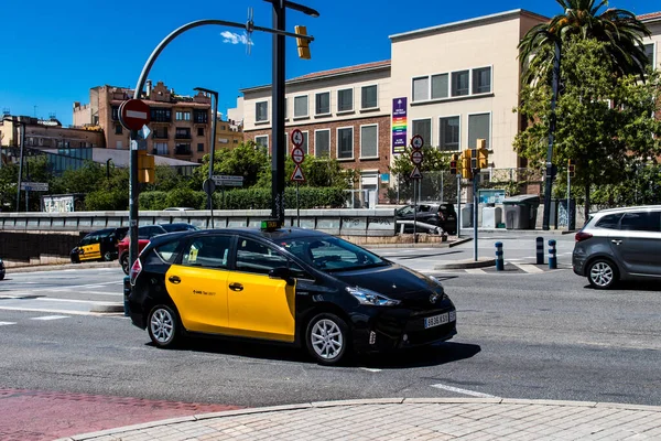 Barcelona Spain August 2023 Taxi Driving Streets Barcelona Part Transport — Stock Photo, Image