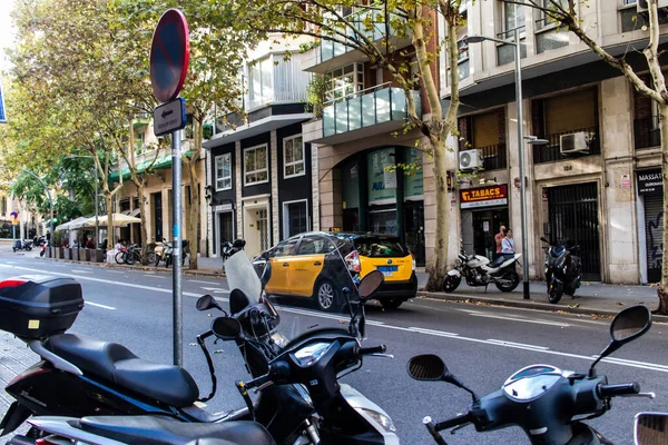 Барселона Испания Августа 2023 Года Такси Улицам Барселоны Части Транспортной — стоковое фото