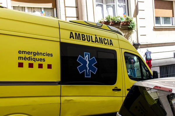 Barcelone Espagne Août 2023 Ambulance Dans Centre Ville Barcelone Une — Photo