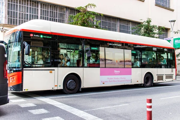 Barcelona España Agosto 2023 Autobús Conduciendo Por Las Calles Barcelona — Foto de Stock