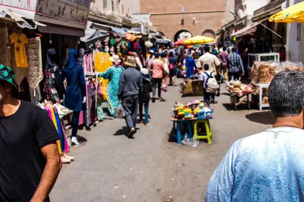 2023年8月20日 摩洛哥埃索乌拉 一个传统的阿拉伯市场 埃索乌拉 Essaouira 位于旧城的梅迪纳 Medina 提供各种产品 — 图库照片