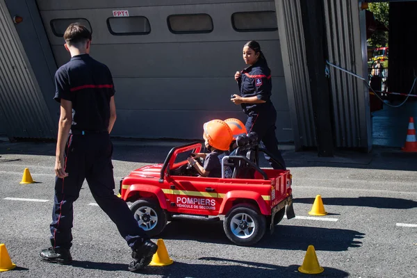 Kids Attend Open Day Firefighters Marchandeau Fire Station Reims Open — Stock Photo, Image