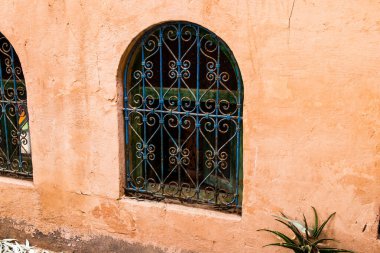 Agadir, Fas - 21 Ağustos 2023 Agadir 'in yeni medina' sı, Coco Polizzi, ortaçağ hisarına sahip, mimari mekanlar ve büyüleyici atölyelerle dolu bir 20. yüzyıl kalesi.