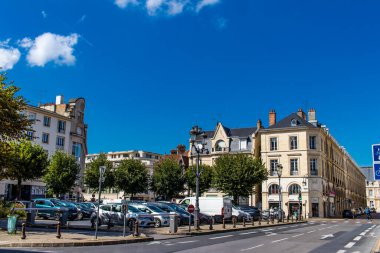 Reims, Fransa - 15 Eylül 2023 Reims şehri, sembolik bir şehir ve Fransa 'nın Şampanya başkenti