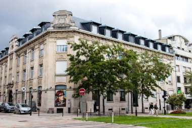 Reims, Fransa - 22 Eylül 2023 Reims şehri, sembolik bir şehir ve Fransa 'nın Şampanya başkenti.