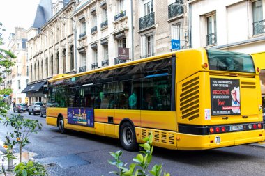 Reims, Fransa - 22 Eylül 2022 Fransa 'da Şampanya' nın başkenti Reims 'de toplu taşıma.