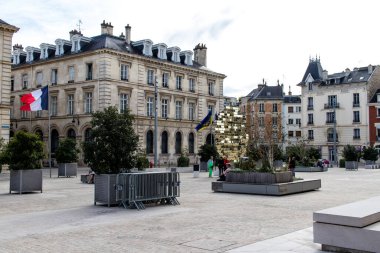 Reims, Fransa - 26 Eylül 2023 Reims şehri, sembolik bir şehir ve Fransa 'nın Şampanya başkenti.