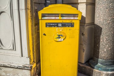 Reims, Fransa - Ekim 06, 2023 Reims şehri, sembolik bir şehir ve Fransa 'nın şampanya başkenti..