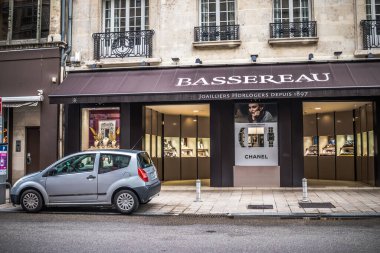 Reims, Fransa - 26 Ekim 2023 Reims şehri, sembolik bir şehir ve Fransa 'nın şampanya başkenti..