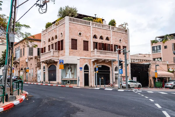 Tel Aviv, İsrail - 6 Aralık 2023 Tel Aviv 'in Jafa bölgesinin kentsel manzarası, Yahudi ve Arap kültürünün karıştığı sembolik bir şehir..