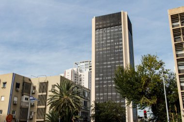 Tel Aviv, İsrail - 10 Aralık 2023 Tel Aviv şehir merkezi ve mimarisi, İsrail 'in simgesel bir şehri..