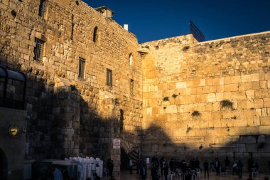 Kudüs, İsrail 19 Aralık 2023 Batı Duvarı, Eski Kudüs 'te ve Tapınak Dağı' nın bir parçası olan Yahudi halkı için dünyanın en dini mekanıdır..