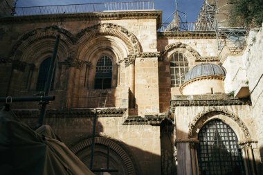 Kudüs, İsrail, 20 Aralık 2023 Kutsal Mezar Kilisesi, Diriliş Kilisesi olarak da bilinen eski Kudüs şehrinin Hristiyan Mahallesi 'nde bulunan bir dördüncü yüzyıl kilisesidir.