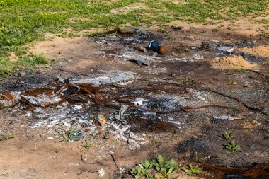 Re 'im, İsrail 5 Ocak 2024 Hamas teröristlerinin 7 Ekim 2023' te İsrail 'in güneyindeki Gazze' ye birkaç kilometre mesafedeki NOVA festivaline düzenlediği saldırı sırasında ateşe verdikleri arabaların kalıntıları.