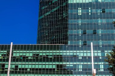 Tel Aviv, İsrail 16 Ocak 2024 Tel Aviv, ikonik şehir. Tel Aviv modern binaları ve mimarisi ile dünyanın en canlı şehirlerinden biridir.