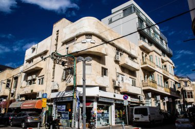 Tel Aviv, İsrail 21 Ocak 2024 Cityscape ve Tel Aviv mimarisi, ikonik şehir İsrail. Tel Aviv modern ve geleneksel binaları ile dünyanın en canlı şehirlerinden biridir.