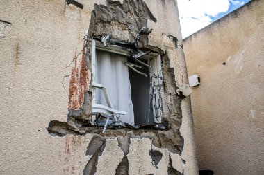 Kibbutz Kfar Aza, İsrail - 29 Ocak 2024 Kibbutz Kfar Aza 'nın evlerine yapılan saldırıdan sonra. Hasara 7 Ekim 2023 'te Hamas teröristleri neden oldu..