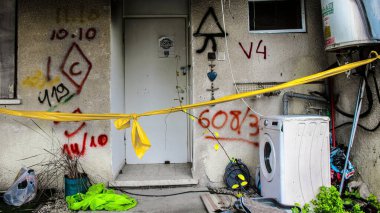 Kibbutz Kfar Aza, İsrail, 29 Ocak 2024 Kibbutz Kfar Aza 'daki evler otomatik silahlardan çok sayıda isabet aldı ya da ateşe verildi. Onlar hala insanlığa karşı suç mahalli olarak kabul ediliyor.