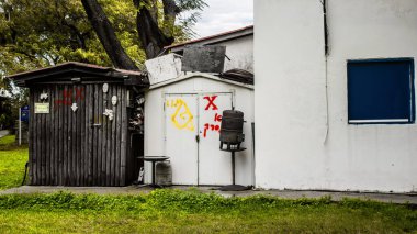 Kibbutz Kfar Aza, İsrail, 29 Ocak 2024 Kibbutz Kfar Aza 'daki evler otomatik silahlardan çok sayıda isabet aldı ya da ateşe verildi. Onlar hala insanlığa karşı suç mahalli olarak kabul ediliyor.