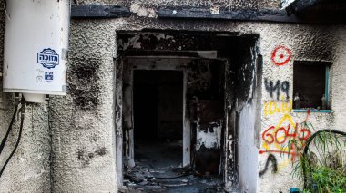 Kibbutz Kfar Aza, İsrail, 29 Ocak 2024 Kibbutz Kfar Aza 'daki evler otomatik silahlardan çok sayıda isabet aldı ya da ateşe verildi. Onlar hala insanlığa karşı suç mahalli olarak kabul ediliyor.