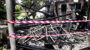 Kibbutz Kfar Aza, İsrail, 29 Ocak 2024 Kibbutz Kfar Aza 'daki evler otomatik silahlardan çok sayıda isabet aldı ya da ateşe verildi. Onlar hala insanlığa karşı suç mahalli olarak kabul ediliyor.