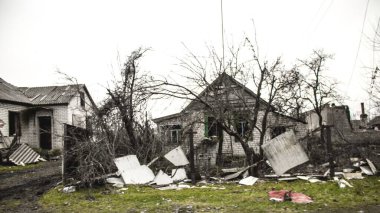 Ukrayna 'nın Donbass bölgesindeki Terny köyünün şehri, burası cephe hattı, Rus ordusu Ukrayna' yı işgal etti ve savaş alanı haline gelen bu bölgede şiddetli çatışmalar yaşanıyor.