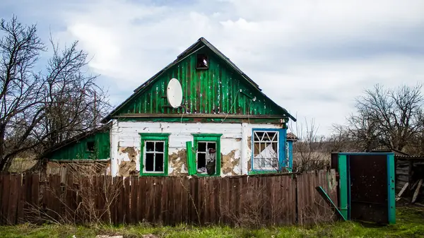 Förstört Hus Byn Terny Donbass Ukraina Detta Frontlinjen Den Ryska — Stockfoto