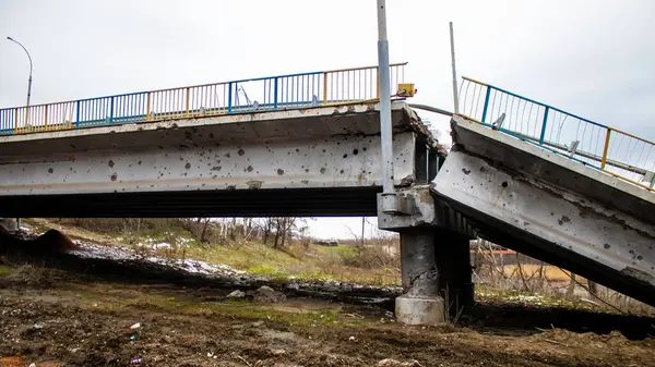 Podul Distrus Zona Război Care Leagă Sloviansk Lyman Donbas Pod — Fotografie, imagine de stoc