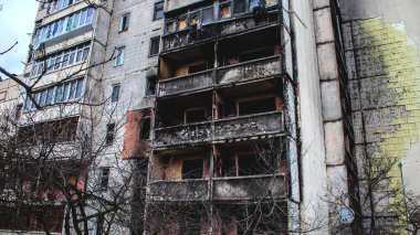 Irpin, Ukrayna 'da Kyiv şehrinin yanında yer alan kahraman bir kasabadır. Çoğu bina ya tahrip edildi ya da onarılamaz şekilde hasar gördü. Şehir Rus topçuları tarafından bombalandı ve savaş sırasında birçok insan öldü..