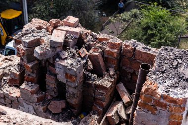 Kharkiv, Ukrayna, 01 Haziran 2024 Hasarlı bina Kharkiv 'de. Sivil altyapılar Rus ordusunun ayrıcalıklı hedefleridir. Yedi kişi öldü..