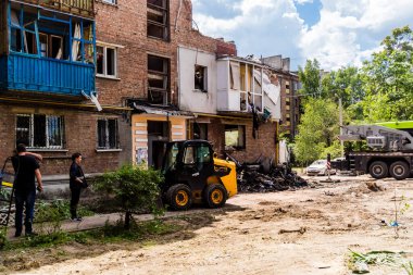 Kharkiv, Ukrayna, 01 Haziran 2024 Hasarlı bina Kharkiv 'de. Sivil altyapılar Rus ordusunun ayrıcalıklı hedefleridir. Yedi kişi öldü..