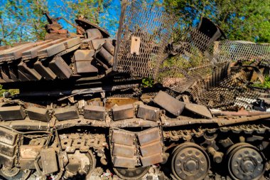 Kharkiv, Ukrayna Cephesi, 2 Haziran 2024 Rus tankları, Kharkiv 'in kuzeyindeki Rus taarruzu sırasında Ukrayna silahlı kuvvetleri tarafından imha edildi..