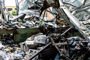Kharkiv, Ukrayna, 4 Haziran 2024 Faktor-Druk matbaası 23 Mayıs 'taki büyük roket saldırısı sonrasında hasar gördü. Rus füzeleri yedi kişiyi öldürdü ve 50.000 'den fazla kitap yok edildi..