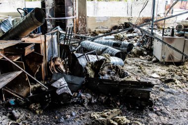 Kharkiv, Ukrayna, 4 Haziran 2024 Faktor-Druk matbaası 23 Mayıs 'taki büyük roket saldırısı sonrasında hasar gördü. Rus füzeleri yedi kişiyi öldürdü ve 50.000 'den fazla kitap yok edildi..
