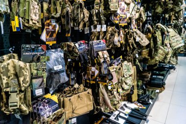 Kharkiv, Ukrayna, 6 Haziran 2024 Cezalandırıcı askeri mağazası, en iyi orjinal ordu ve taktik mallar, askeri, özel taktik birimler ve polis için yüksek kaliteli askeri teçhizat sunar..