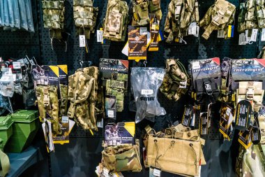 Kharkiv, Ukrayna, 6 Haziran 2024 Cezalandırıcı askeri mağazası, en iyi orjinal ordu ve taktik mallar, askeri, özel taktik birimler ve polis için yüksek kaliteli askeri teçhizat sunar..