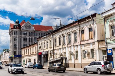 Kharkiv, Ukrayna, 6 Haziran 2024 Kharkiv şehri savaş sırasında Rusya 'nın tarihi ve modern binaları Rus füzelerinin ve sirenlerin sesi her gün yankılanıyor.