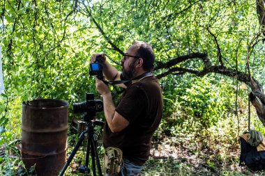 19 Haziran 2024 'te Ukrayna' nın Kharkiv şehrinin ön saflarında Ukrayna 'daki savaşı haber yapan olağanüstü Fransız gazeteci, fotoğrafçı ve muhabir Nicolas Cleuet bir insansız hava aracı tugayının askerlerini fotoğrafladı.