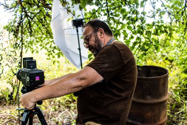 19 Haziran 2024 'te Ukrayna' nın Kharkiv şehrinin ön saflarında Ukrayna 'daki savaşı haber yapan olağanüstü Fransız gazeteci, fotoğrafçı ve muhabir Nicolas Cleuet bir insansız hava aracı tugayının askerlerini fotoğrafladı.